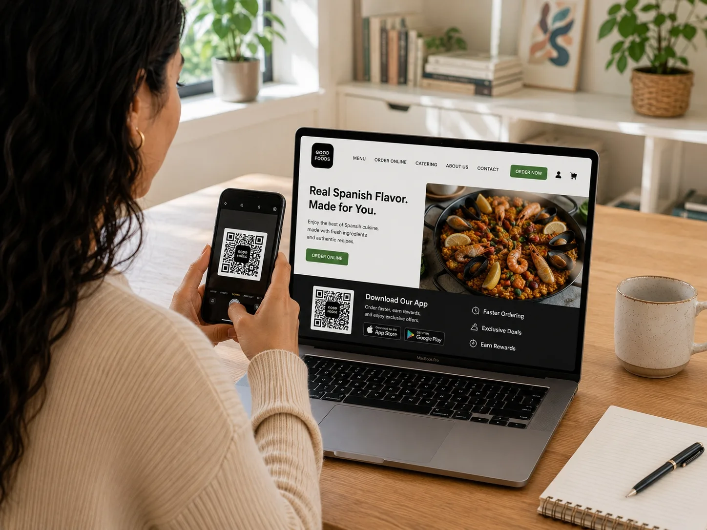 Clienta pidiendo desde la app móvil de su restaurante